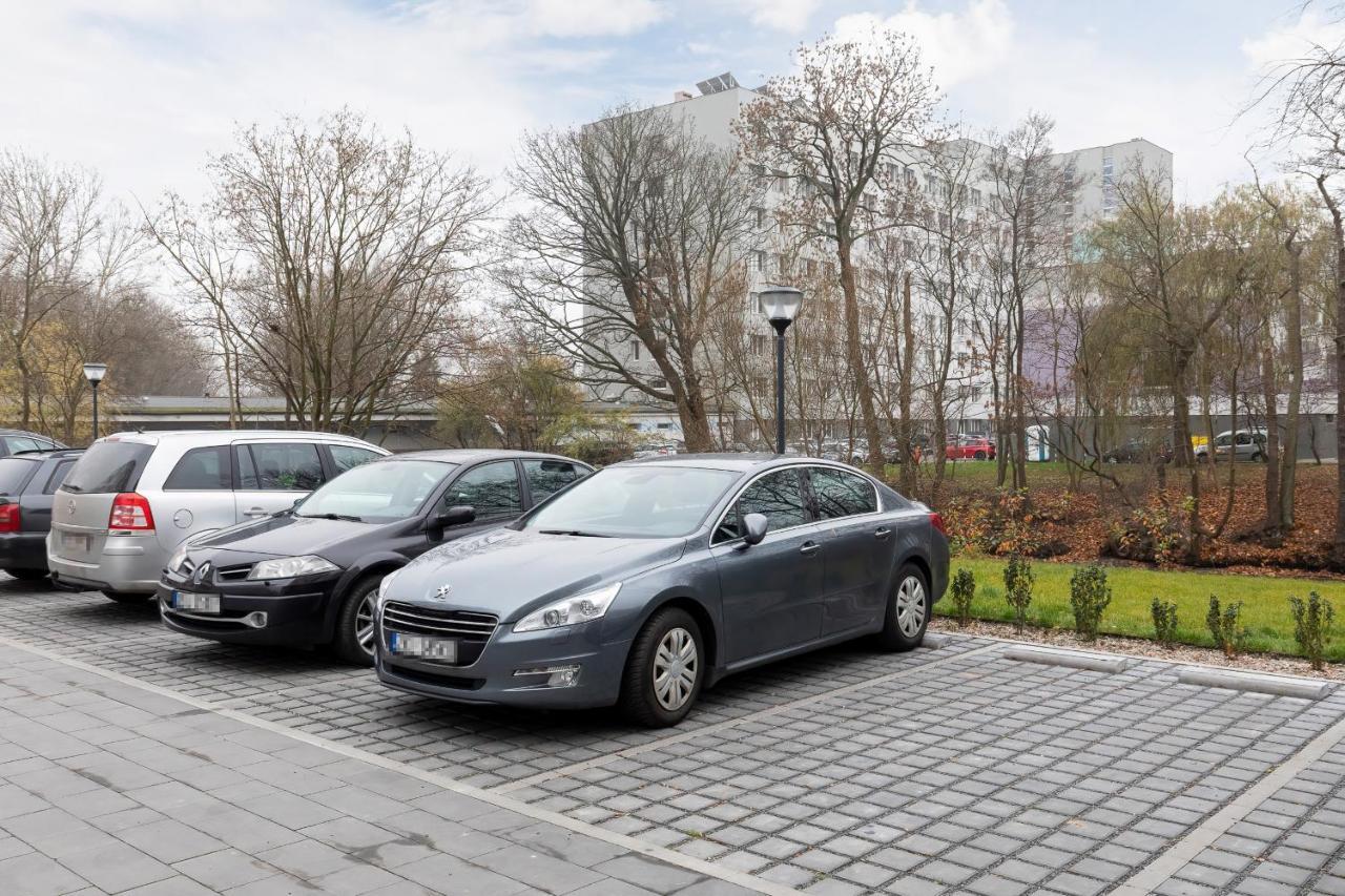 Apartamenty Platany Z Parkingiem By Noclegi Renters Kolobrzeg Exterior photo